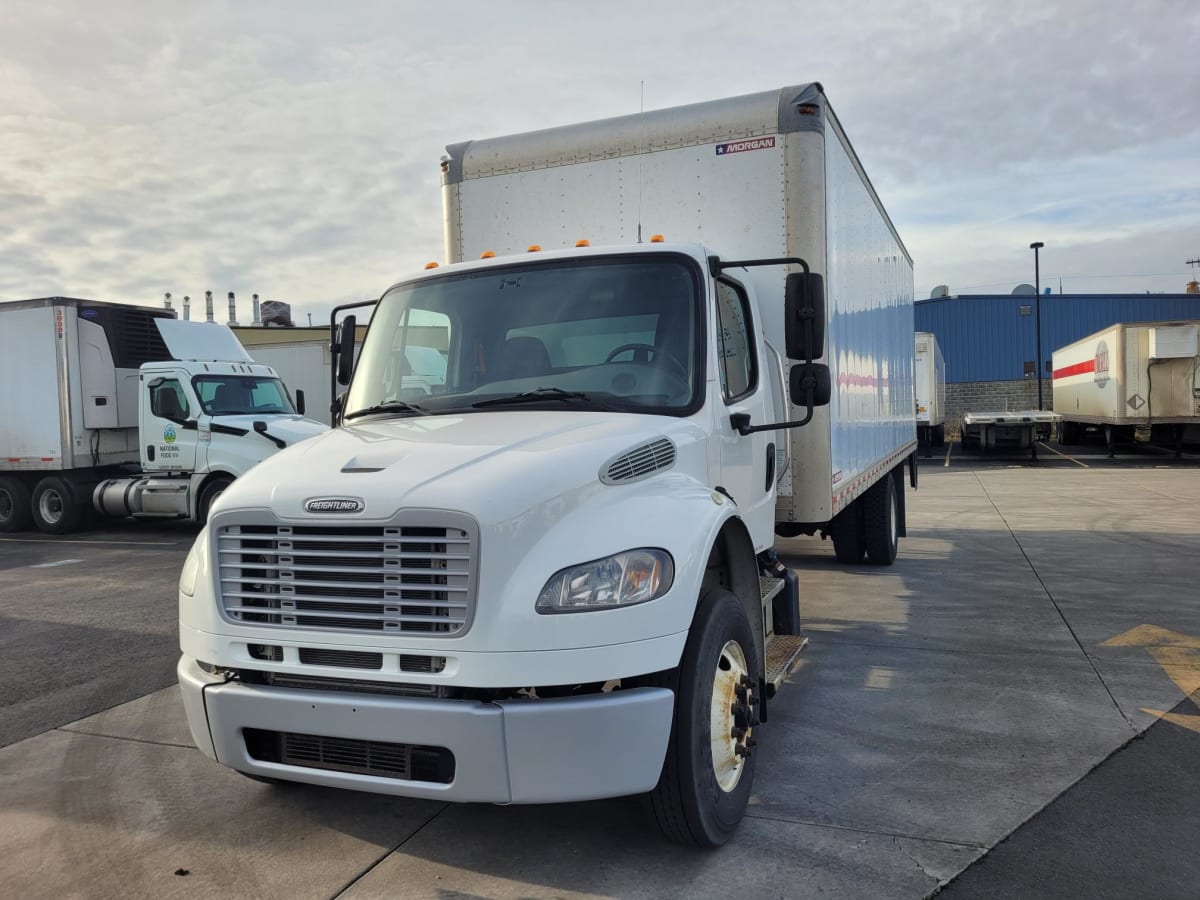 2017 Freightliner/Mercedes M2 106 332990