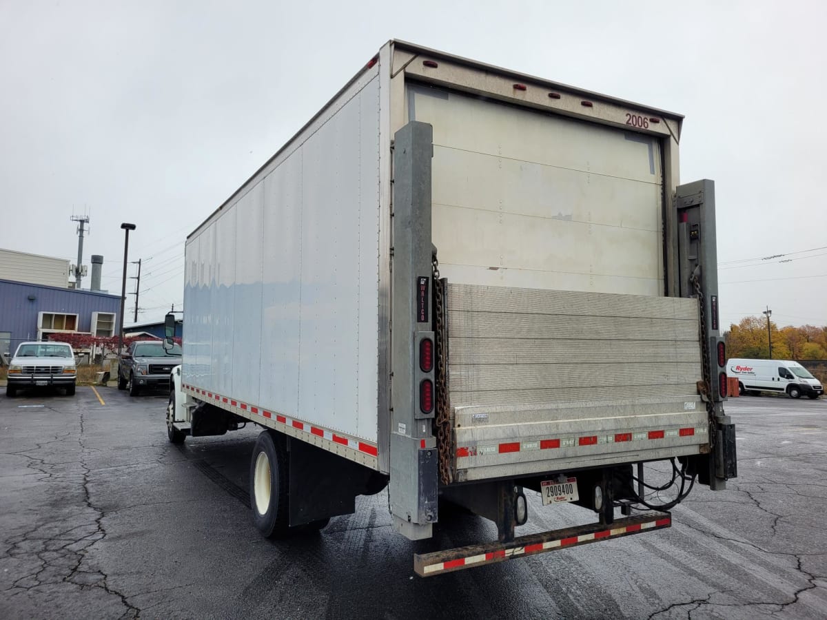 2017 Freightliner/Mercedes M2 106 333006