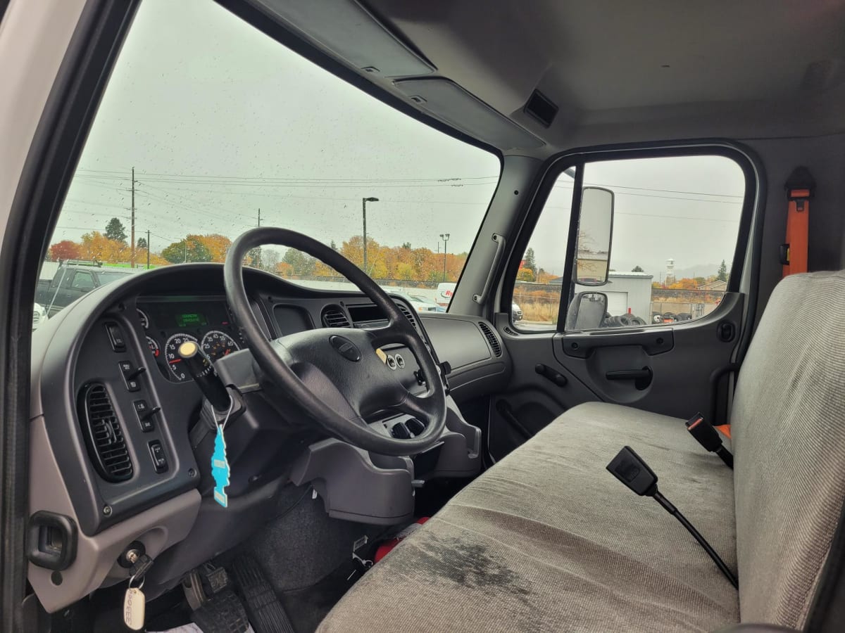 2017 Freightliner/Mercedes M2 106 333006