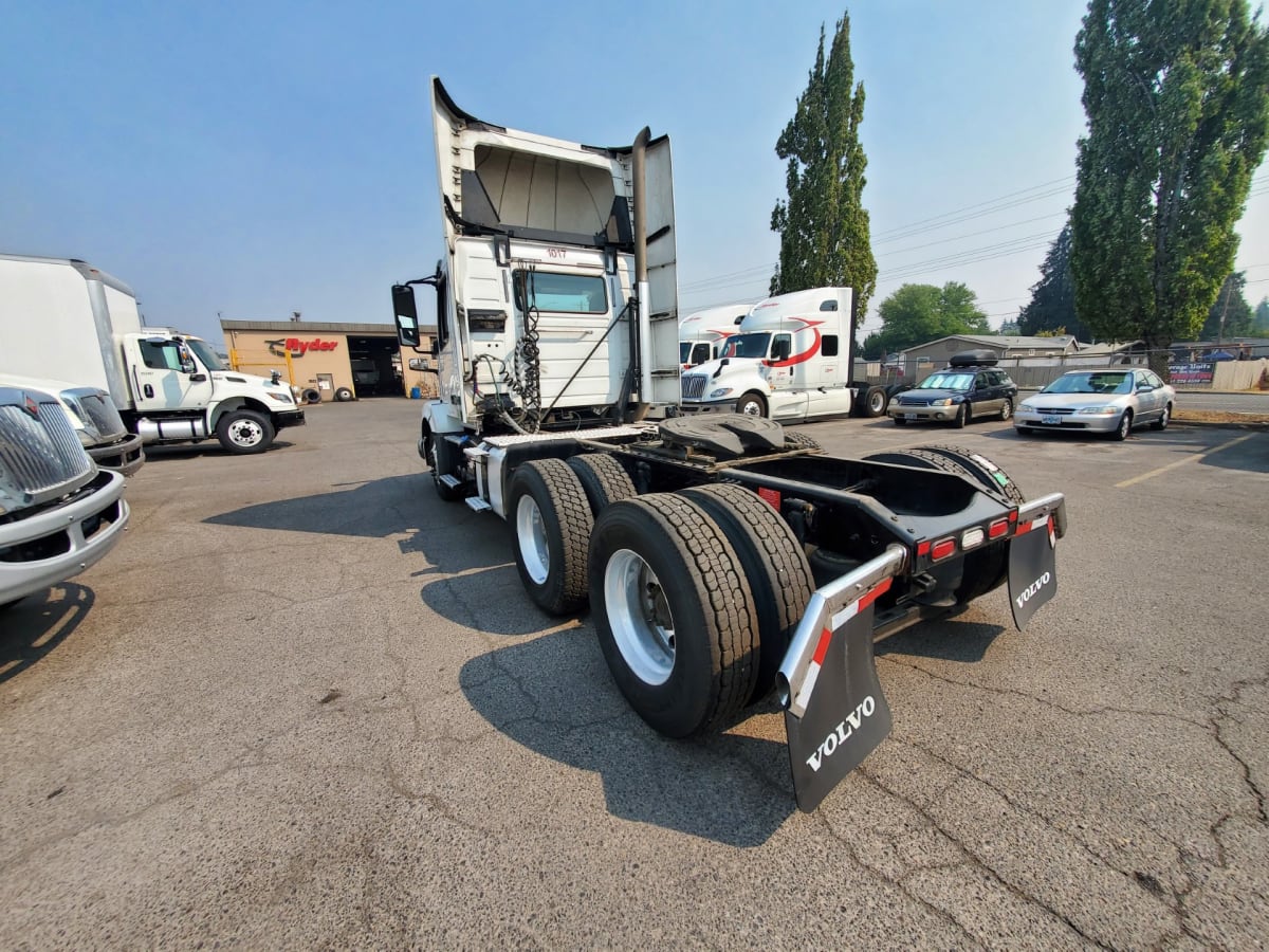 2017 Volvo VNL64T 333021