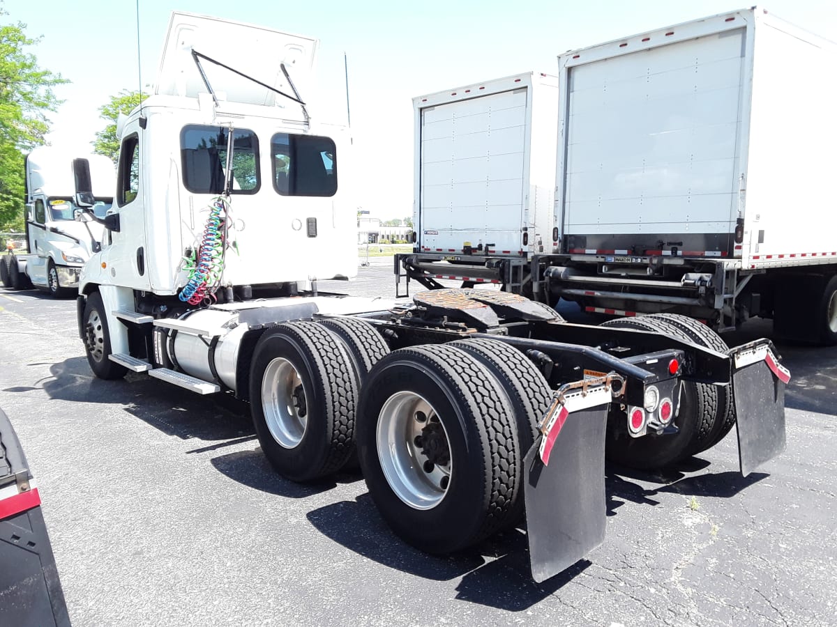 2015 Freightliner/Mercedes CASCADIA 125 333291