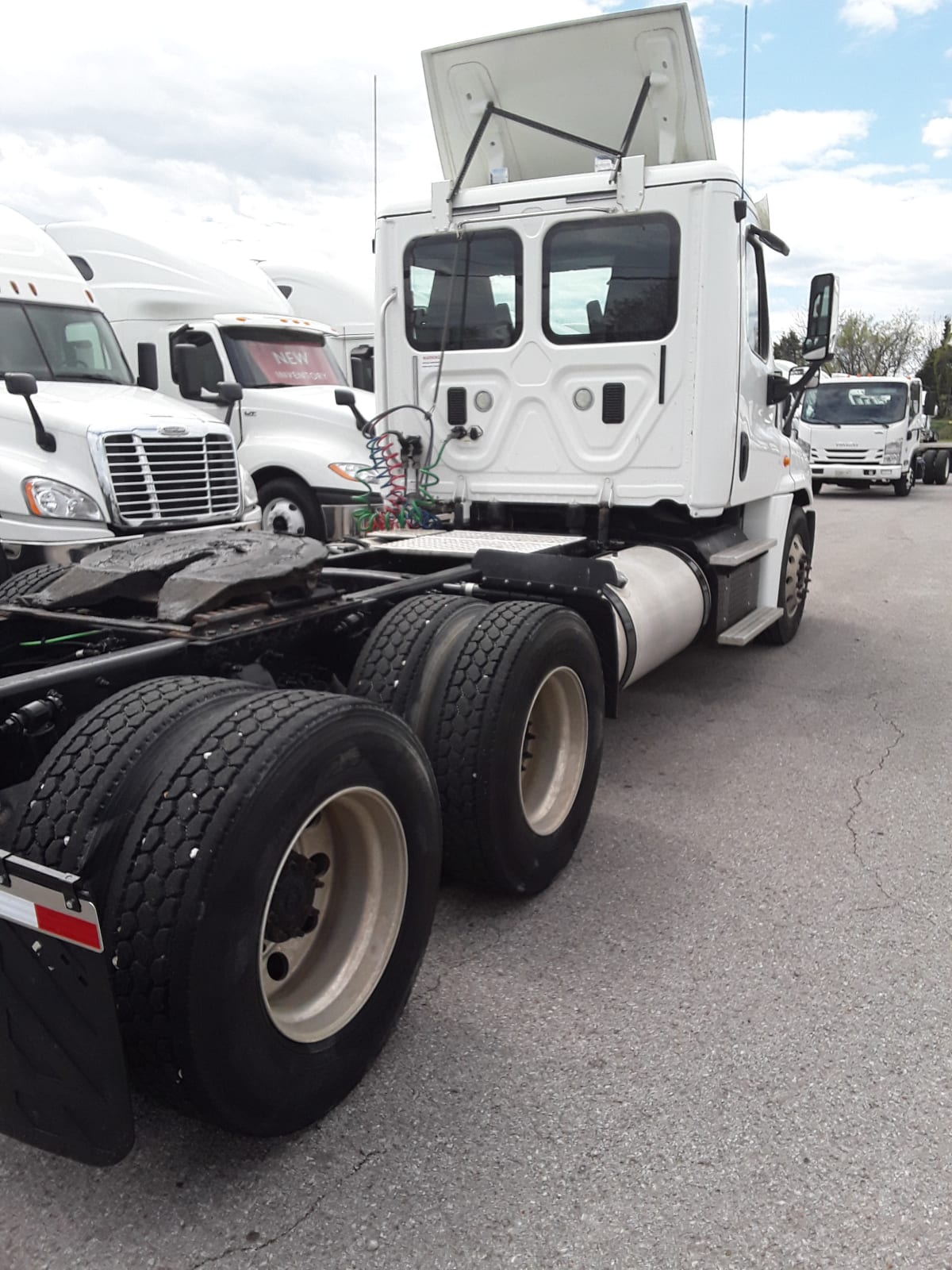 2015 Freightliner/Mercedes CASCADIA 125 333292