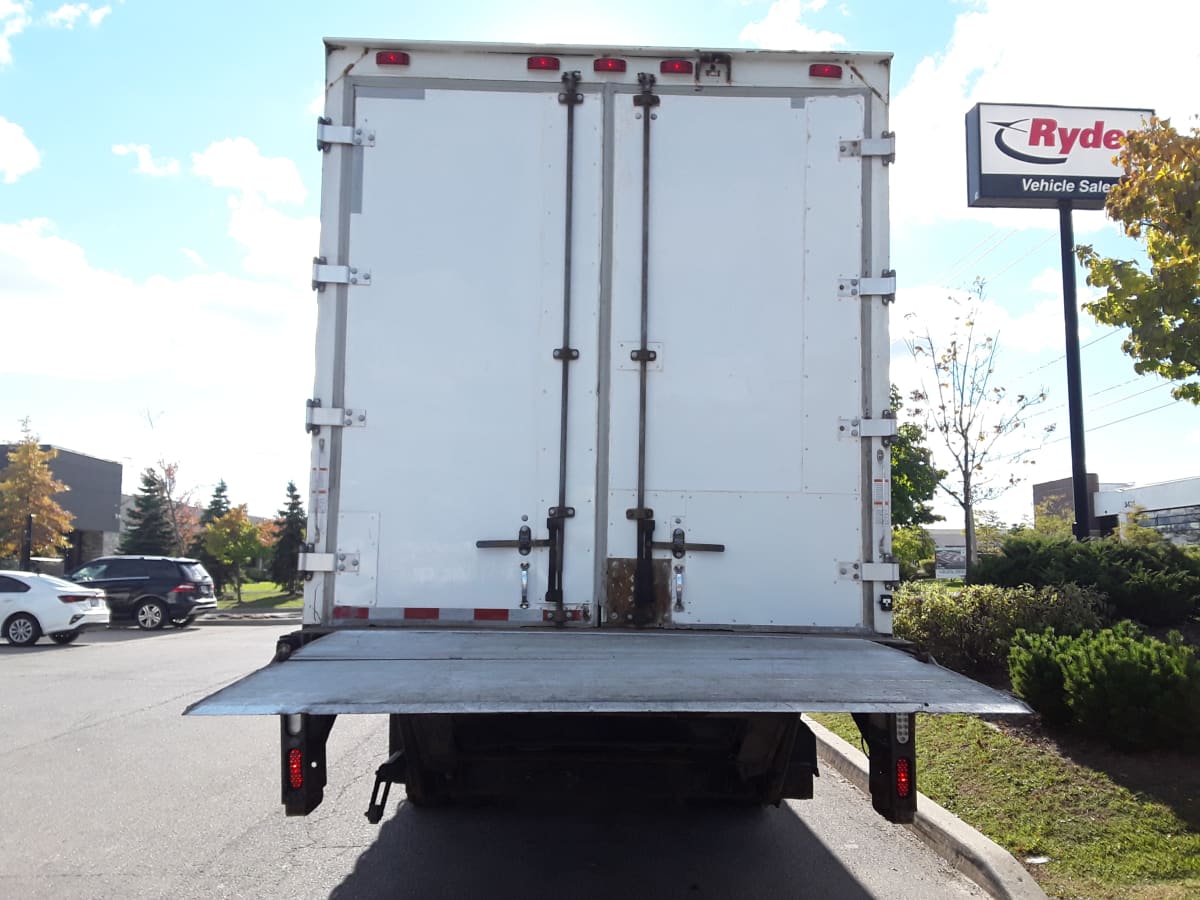 2015 Freightliner/Mercedes M2 106 333357