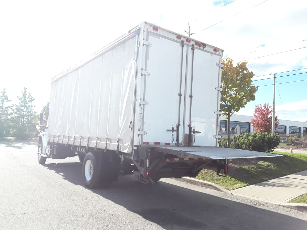 2015 Freightliner/Mercedes M2 106 333357