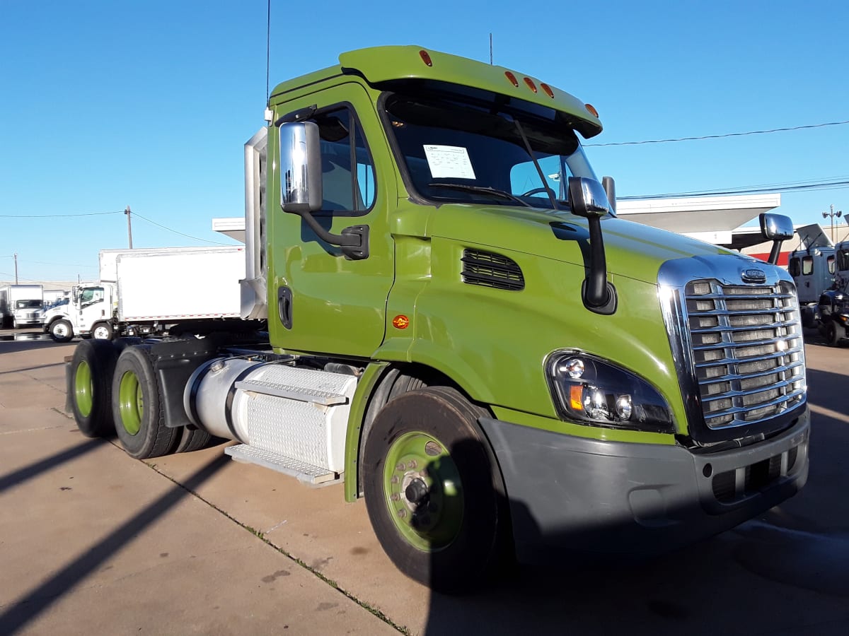 2017 Freightliner/Mercedes CASCADIA PX11364ST 333437