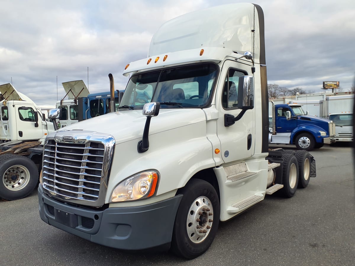 2015 Freightliner/Mercedes CASCADIA 125 333514