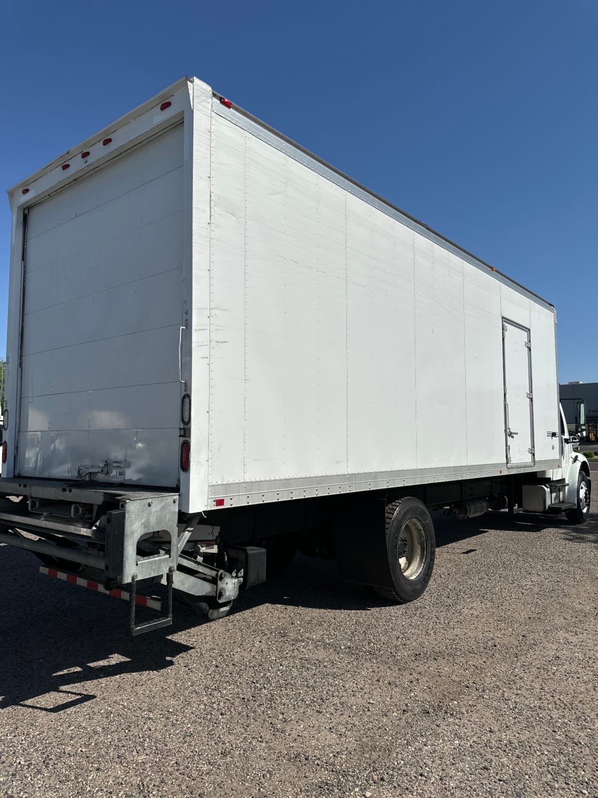 2015 Freightliner/Mercedes M2 106 333960