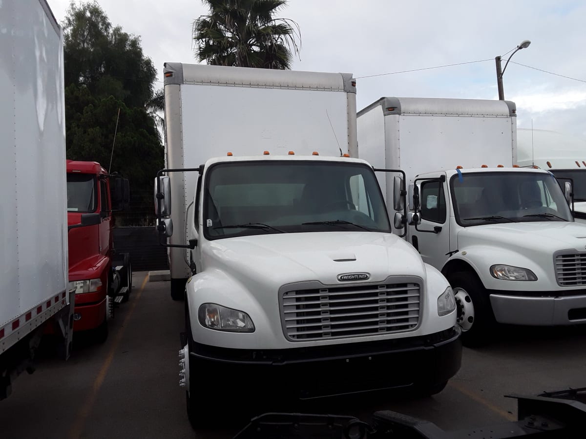 2015 Freightliner/Mercedes M2 106 334151