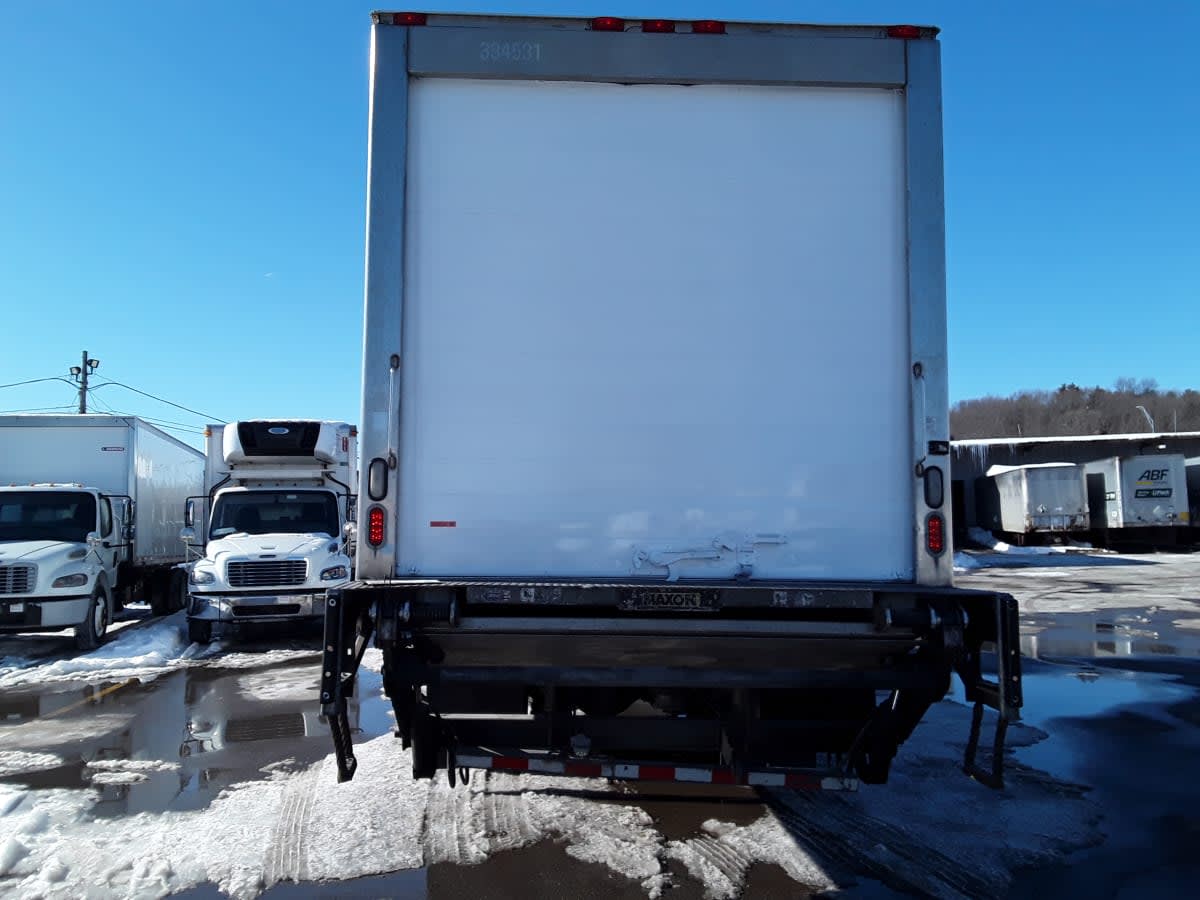 2015 Freightliner/Mercedes M2 106 334531