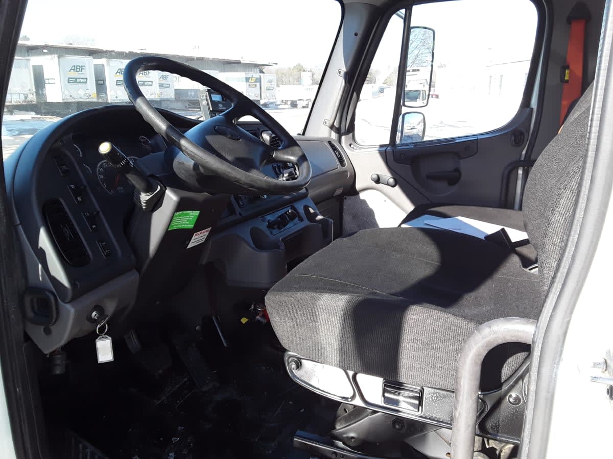 2015 Freightliner/Mercedes M2 106 334531