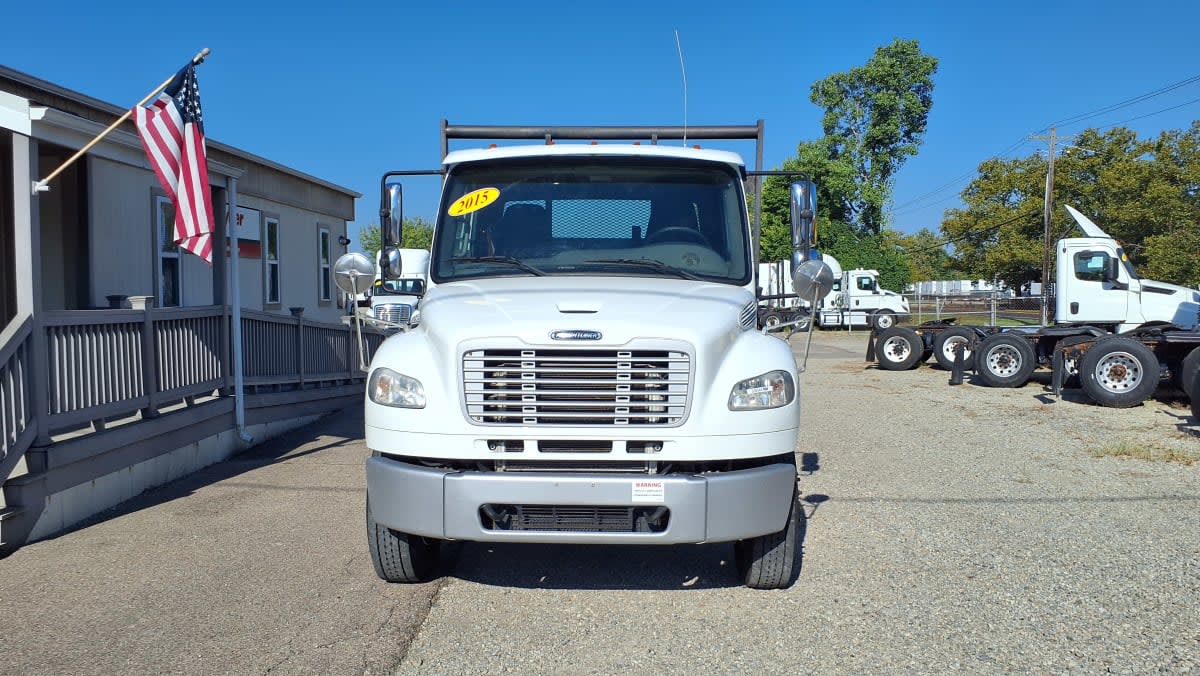 2015 Freightliner M2 106 in West Chester, OH — photo 2