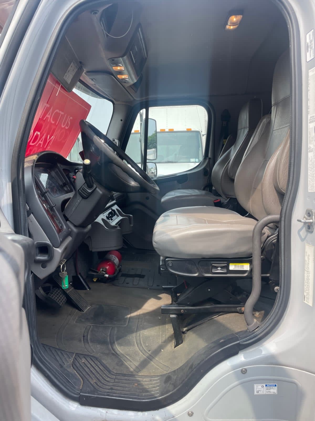 2015 Freightliner M2 106 338991