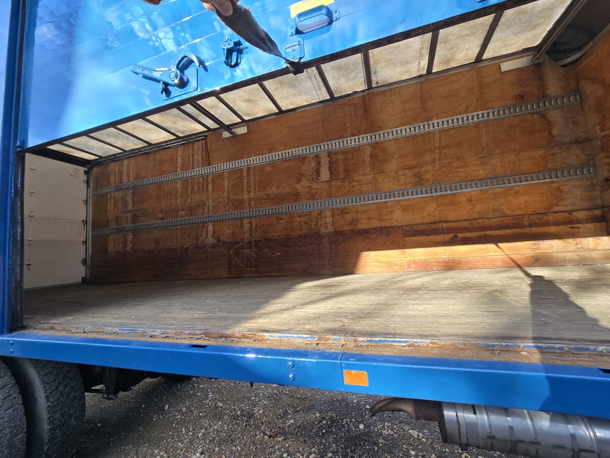 2016 Freightliner/Mercedes M2 106 339731