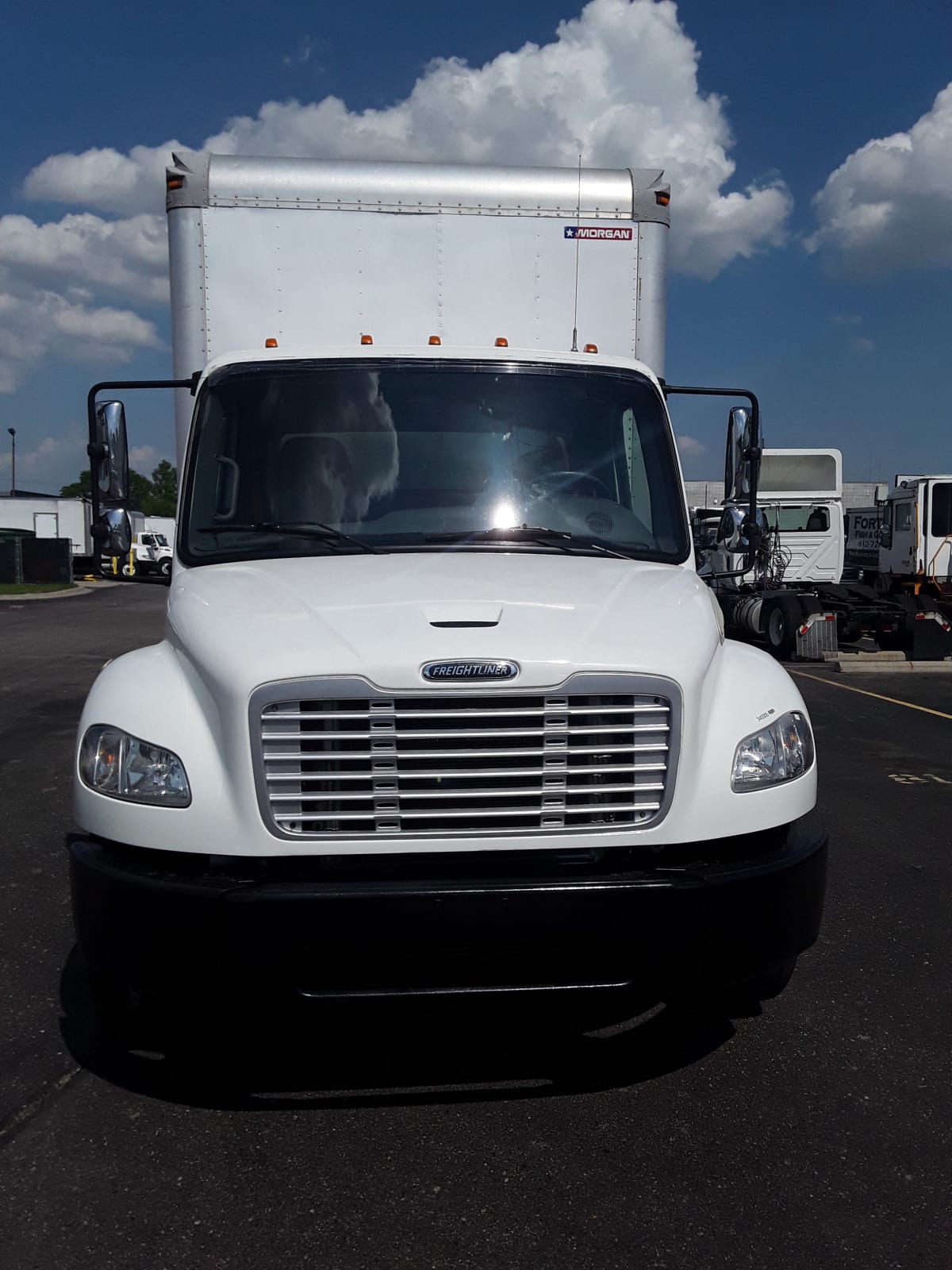 2015 Freightliner/Mercedes M2 106 340305