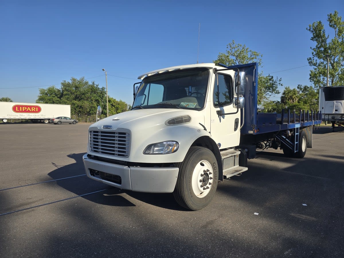 2015 Freightliner/Mercedes M2 106 341857