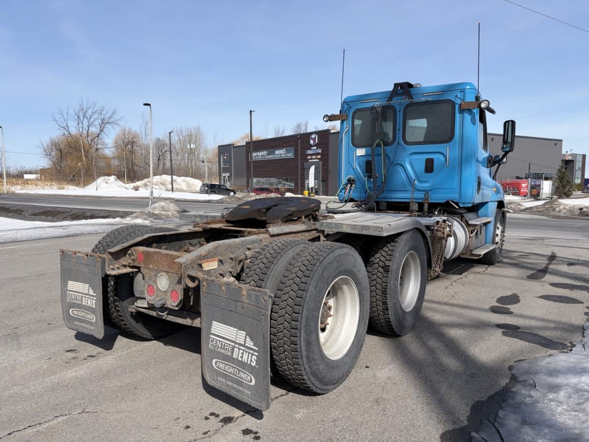 2016 Freightliner/Mercedes CASCADIA 125 342425