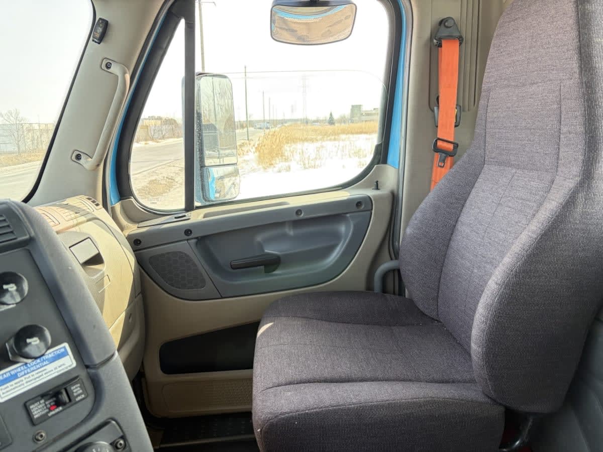 2016 Freightliner/Mercedes CASCADIA 125 342425