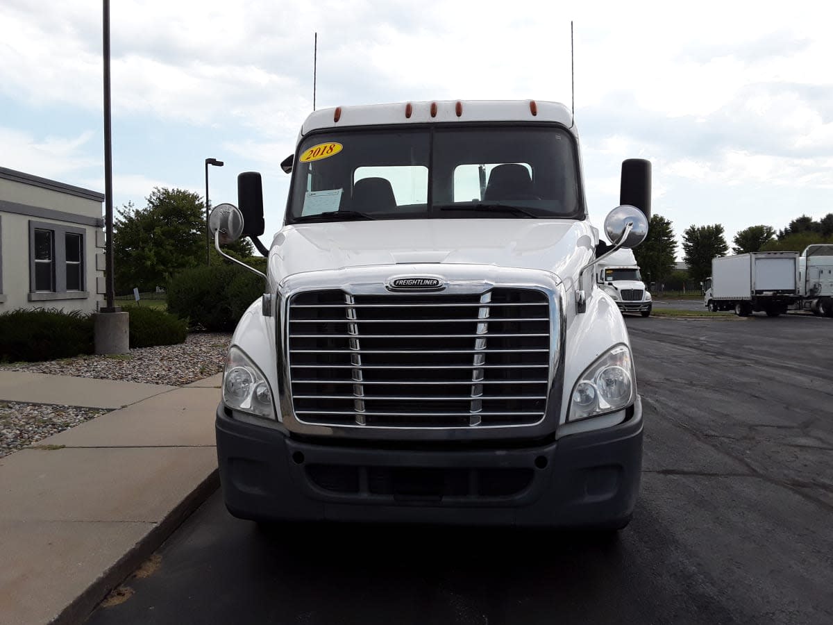 2018 Freightliner in Altoona, IA — photo 2