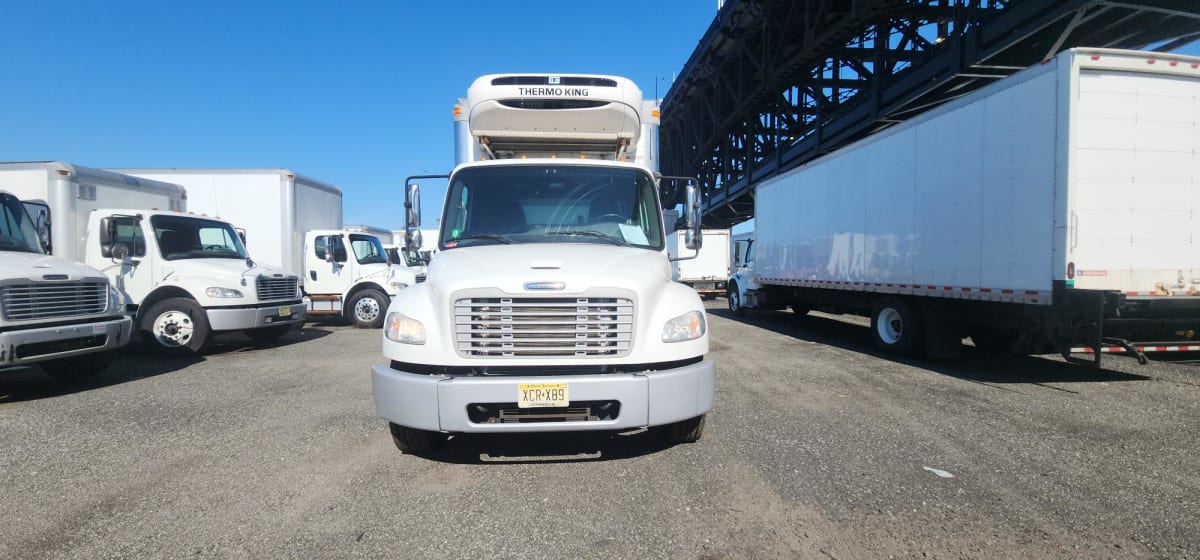 2015 Freightliner/Mercedes M2 106 342926