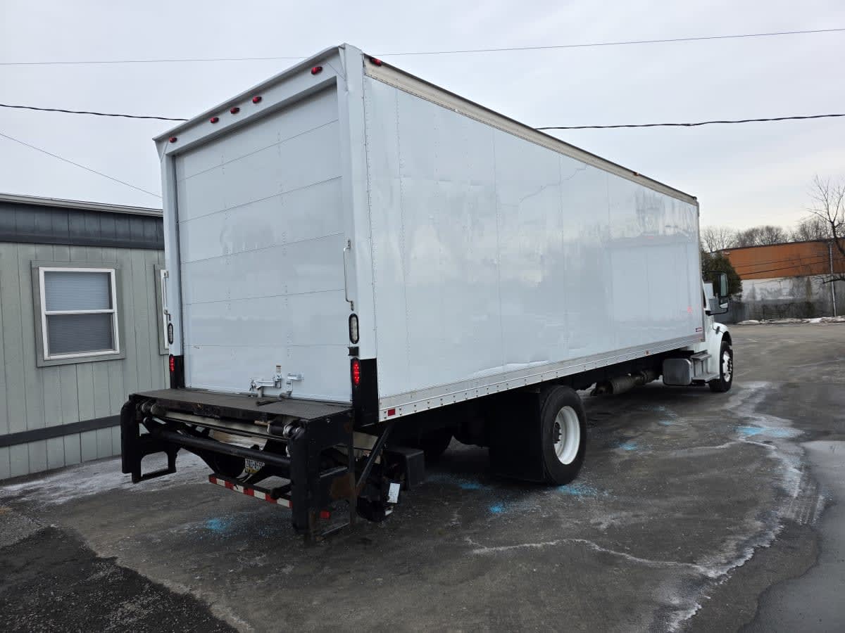 2015 Freightliner/Mercedes M2 106 343056