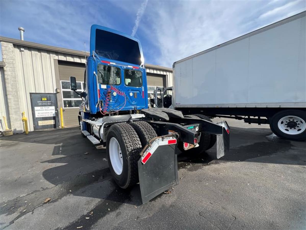 2015 Freightliner/Mercedes CASCADIA 125 343115