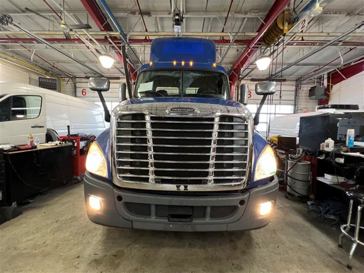 2015 Freightliner/Mercedes CASCADIA 125 343118