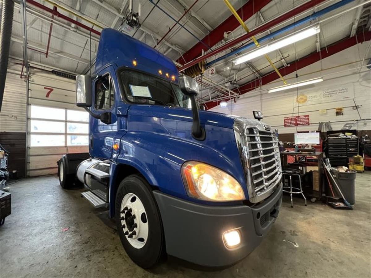 2015 Freightliner/Mercedes CASCADIA 125 343118