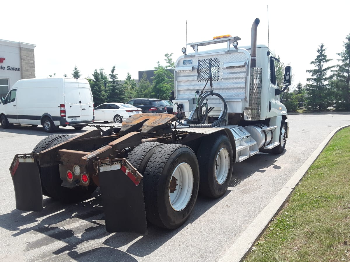 2015 Freightliner/Mercedes CASCADIA 125 343873