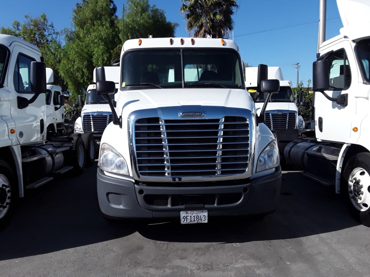 2015 Freightliner/Mercedes CASCADIA 125 344151