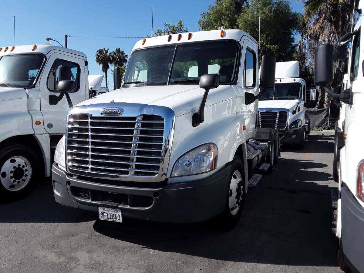 2015 Freightliner/Mercedes CASCADIA 125 344151