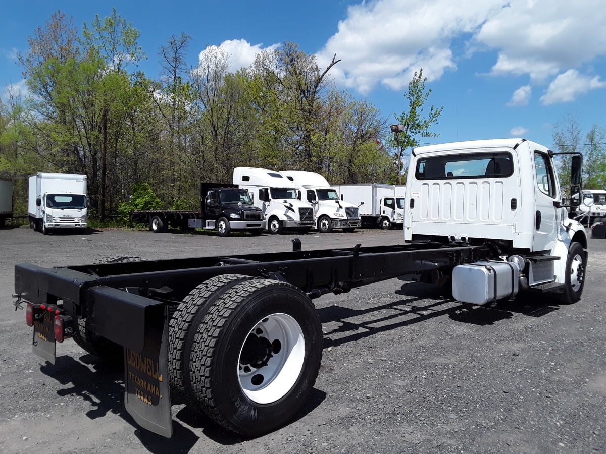 2015 Freightliner/Mercedes M2 106 345479