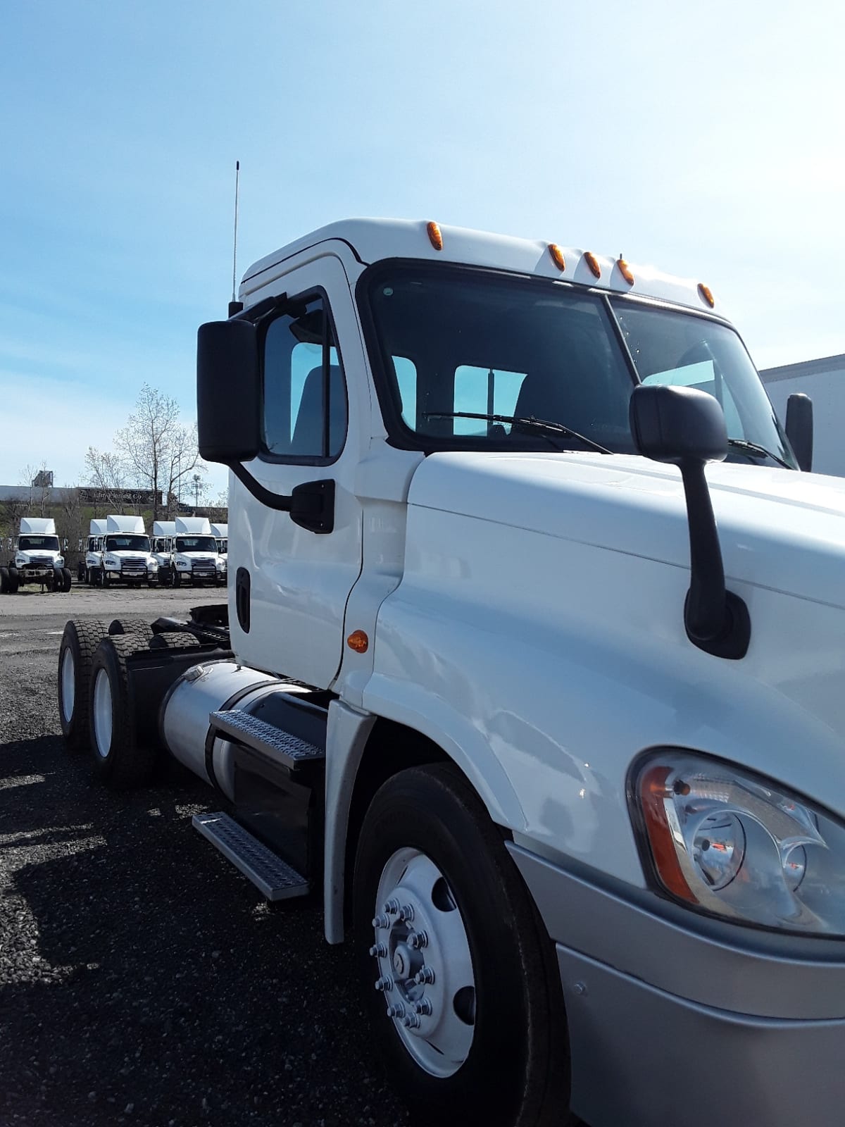 2015 Freightliner/Mercedes CASCADIA 125 346889