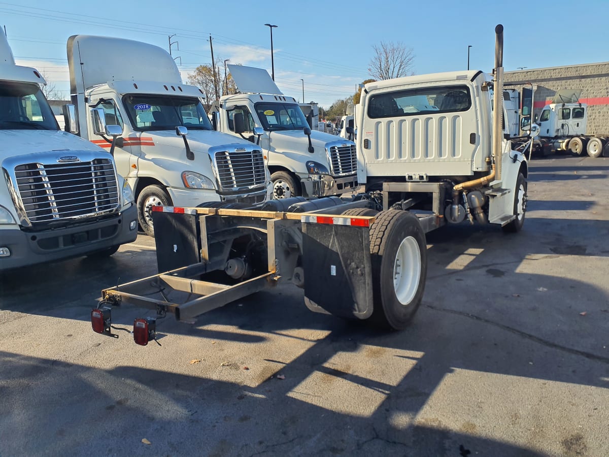 2015 Freightliner/Mercedes M2 106 347023