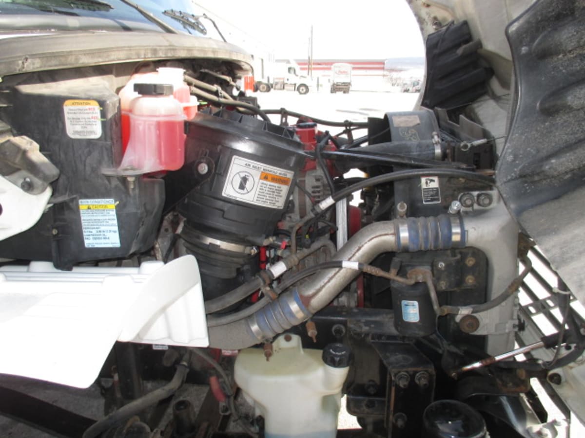 2015 Freightliner/Mercedes M2 106 347075