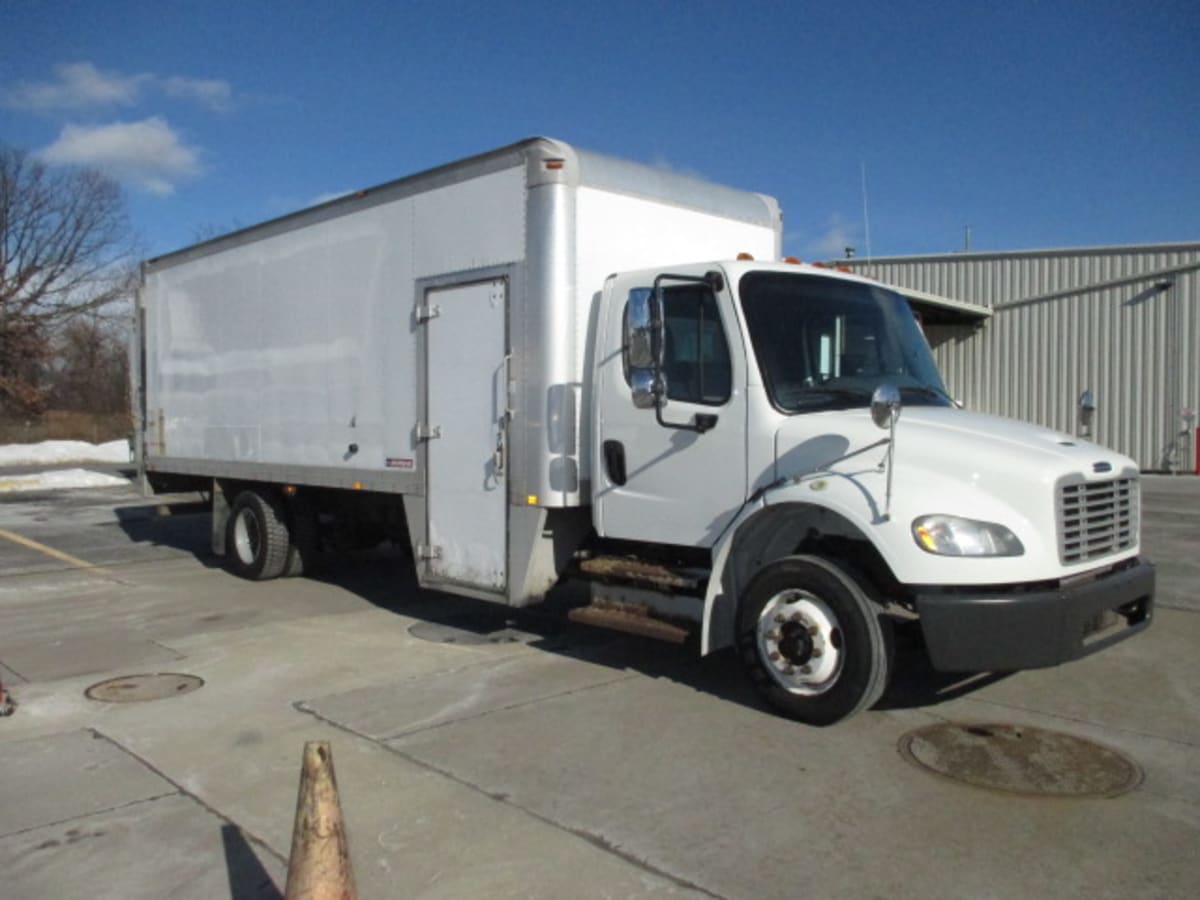 2015 Freightliner/Mercedes M2 106 349315