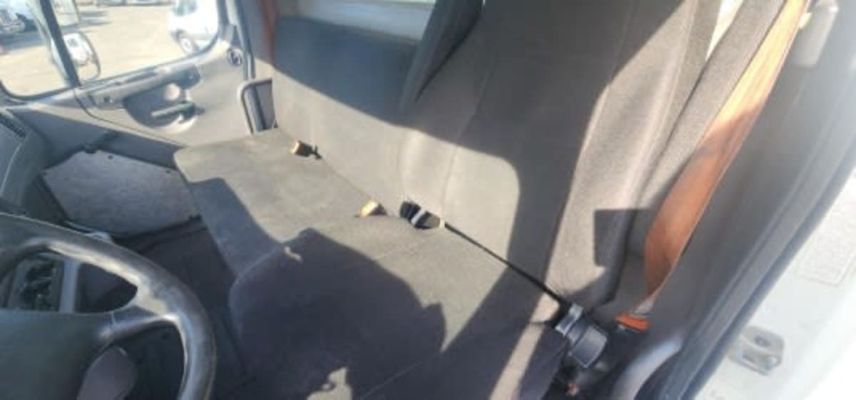 2016 Freightliner/Mercedes M2 106 349576