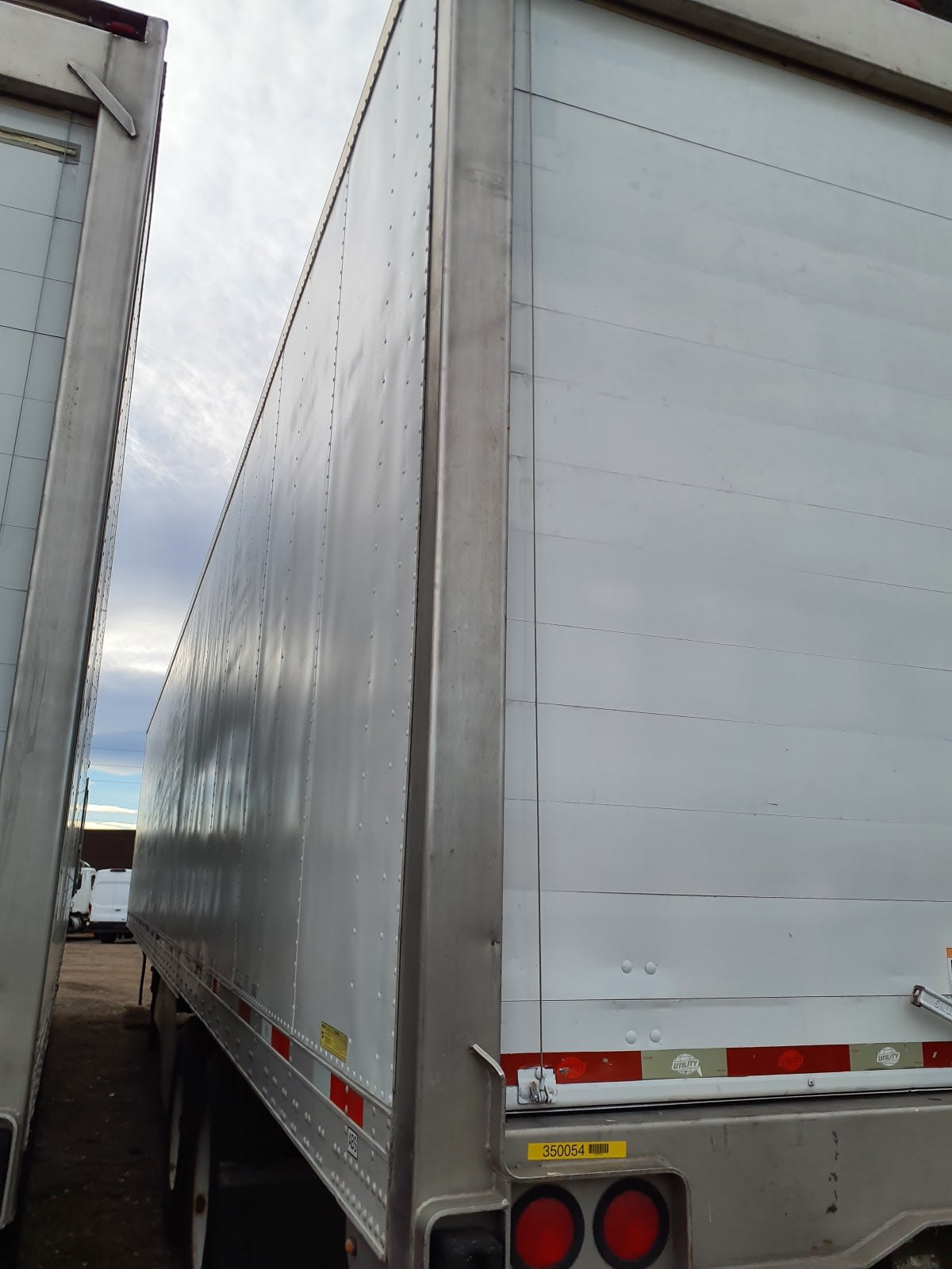 2016 Utility Trailers VS2RA 53/162/102 350054