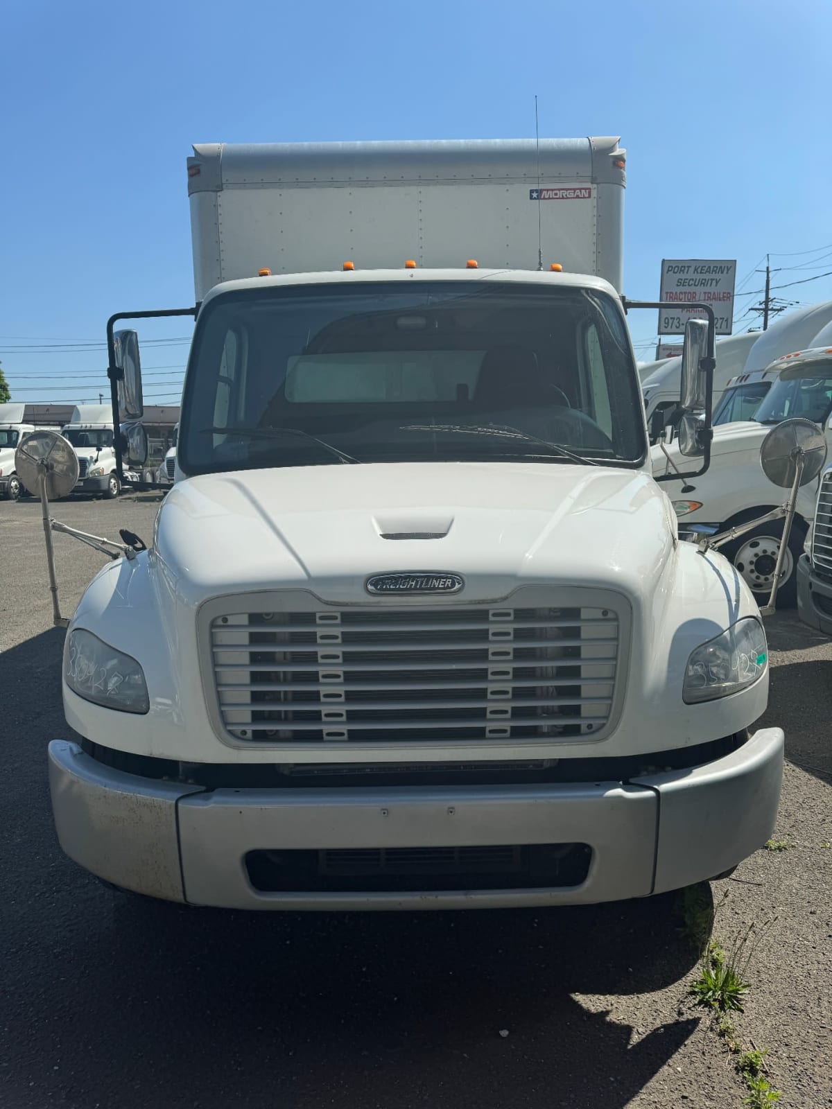 2015 Freightliner/Mercedes M2 106 350427