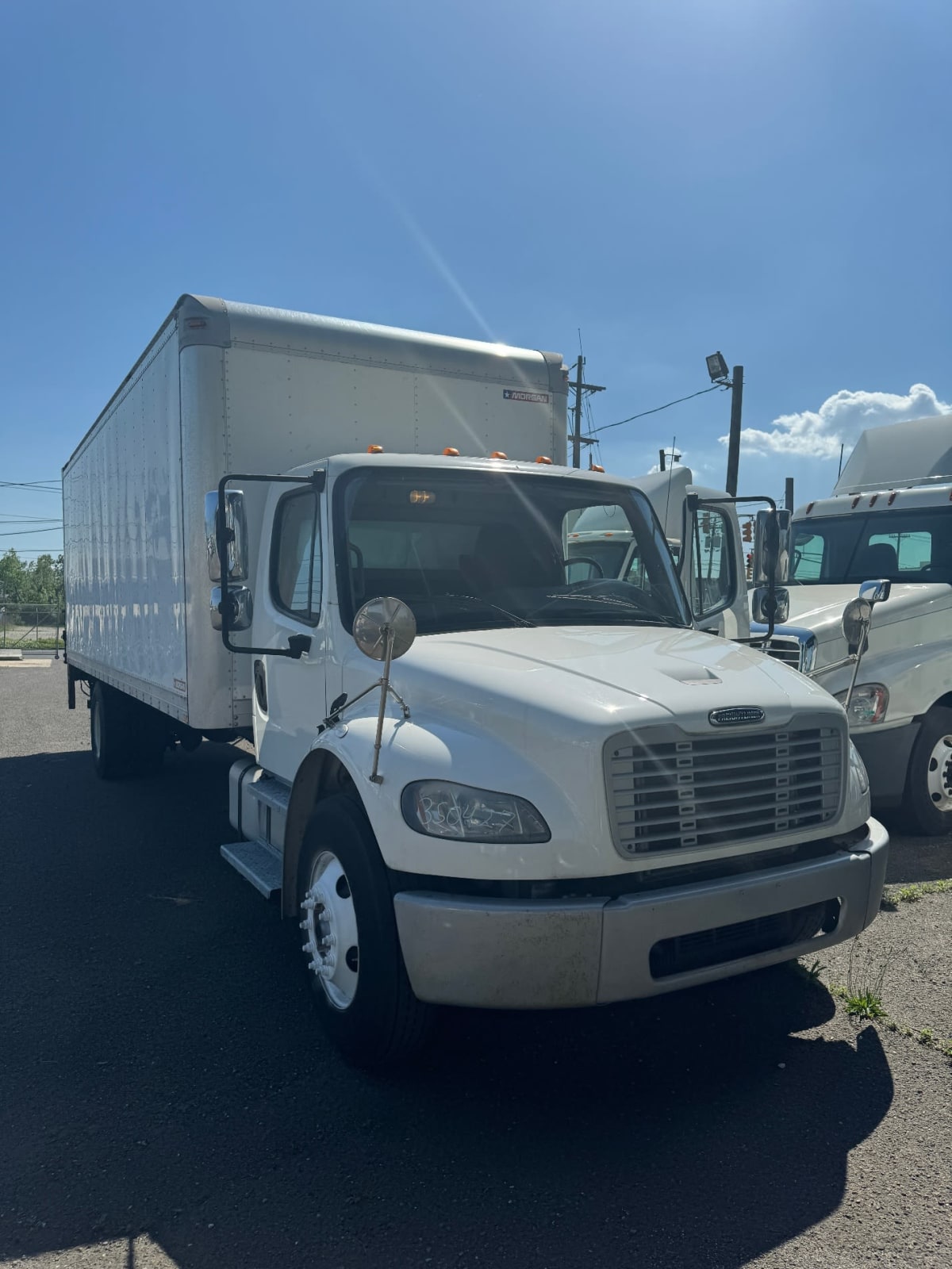 2015 Freightliner/Mercedes M2 106 350427