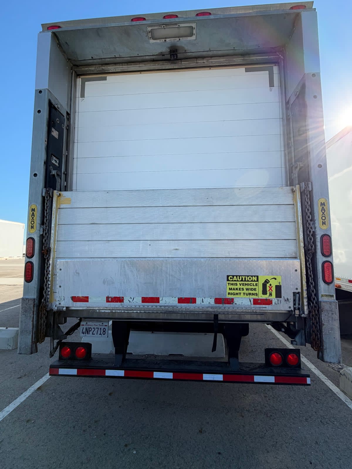 2016 Utility Trailers VS2RA 48/162/102 350535