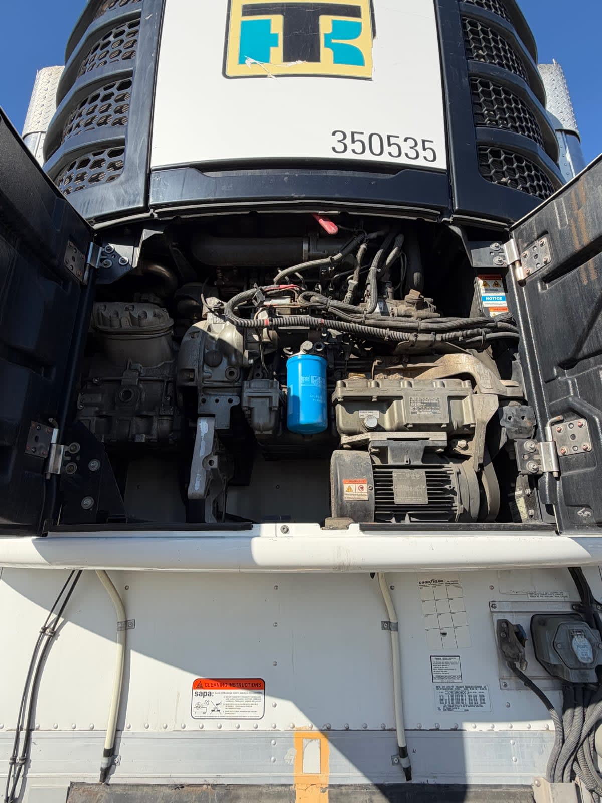 2016 Utility Trailers VS2RA 48/162/102 350535