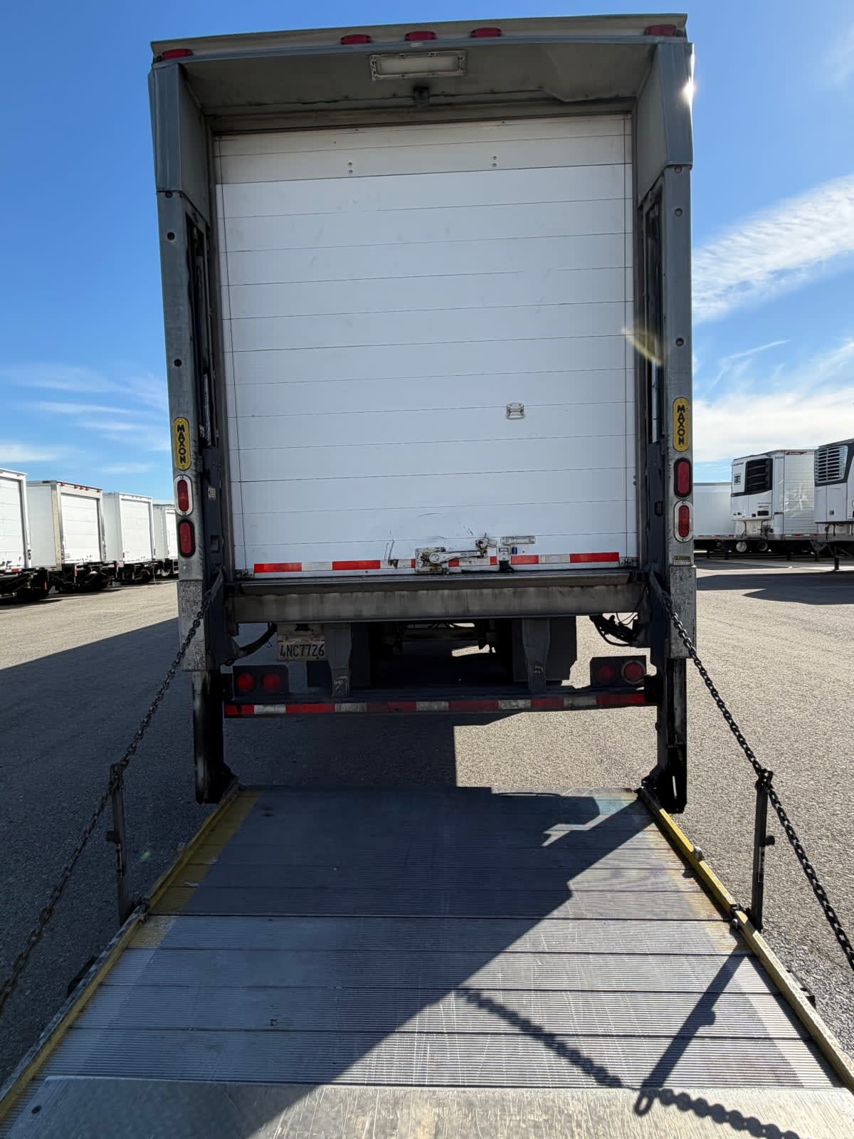 2016 Utility Trailers VS2RA 48/162/102 350541