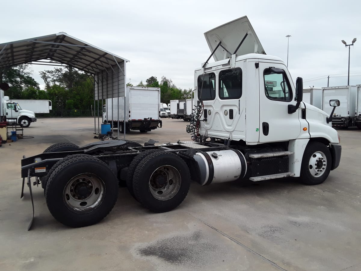 2015 Freightliner/Mercedes CASCADIA 125 350667