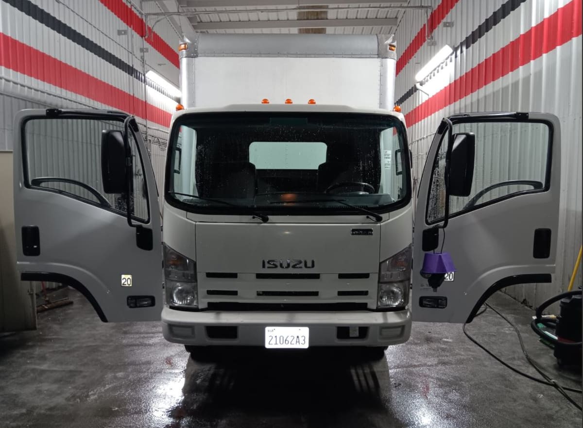 2015 Isuzu NQR 350949