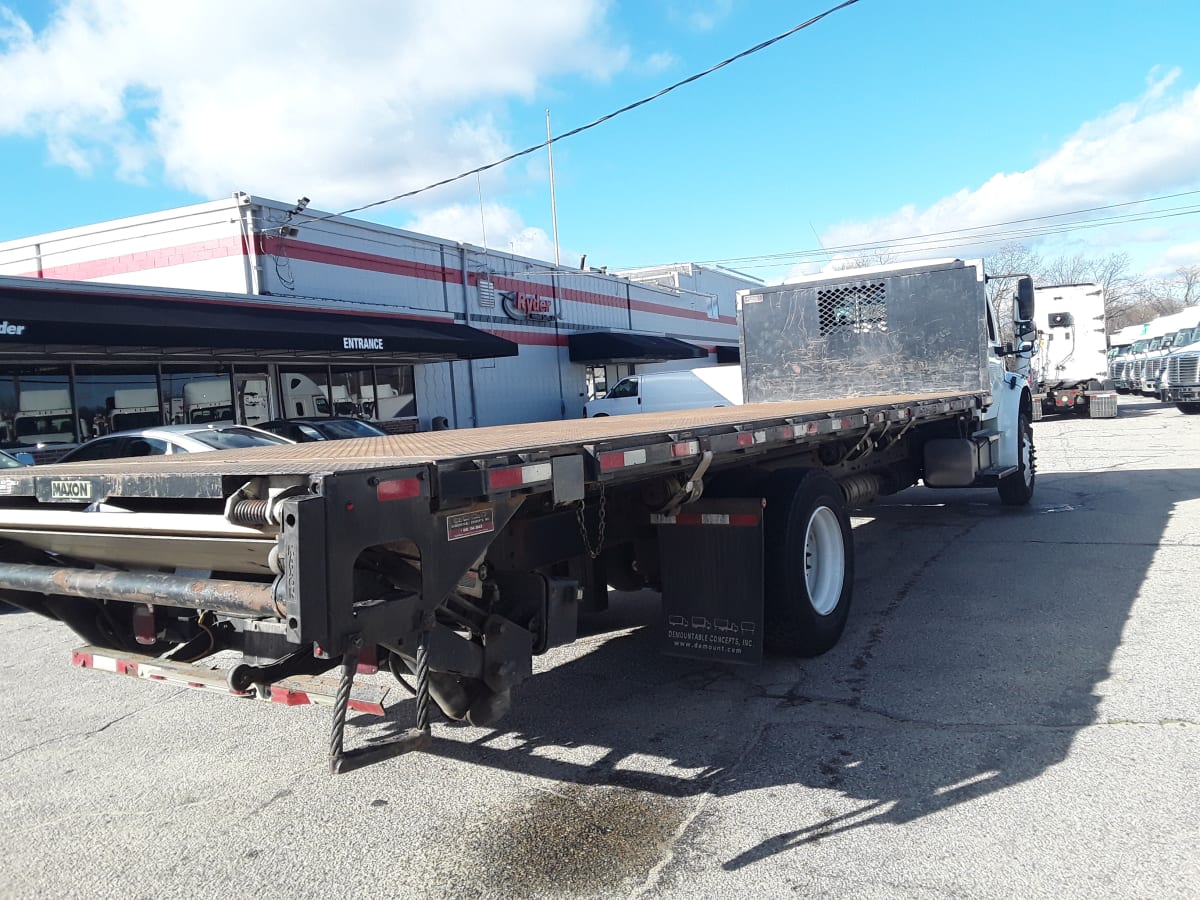 2015 Freightliner/Mercedes M2 106 351339