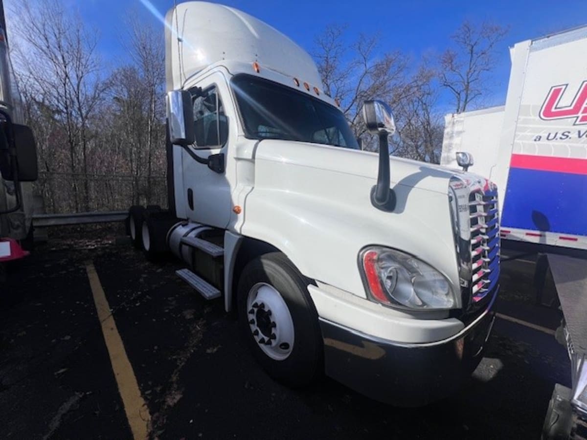 2015 Freightliner/Mercedes CASCADIA 125 351687