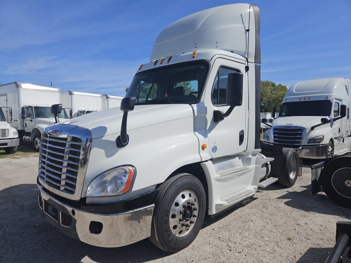 2016 Freightliner/Mercedes CASCADIA 125 351718