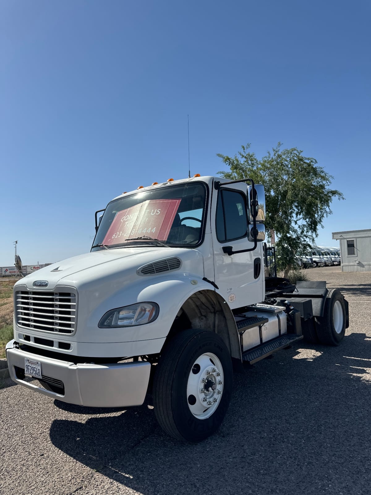 2016 Freightliner/Mercedes M2 106 352081