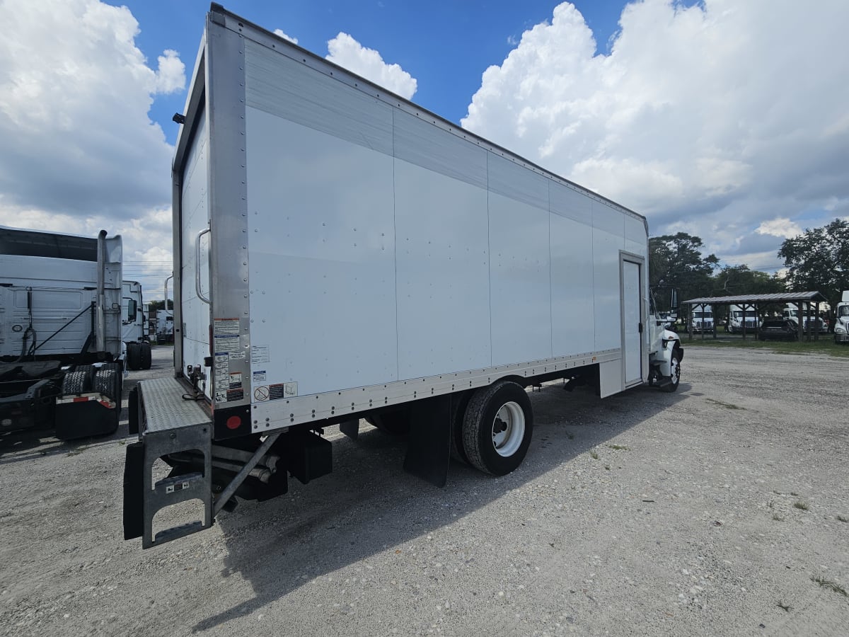 2015 Navistar International 4300 352470