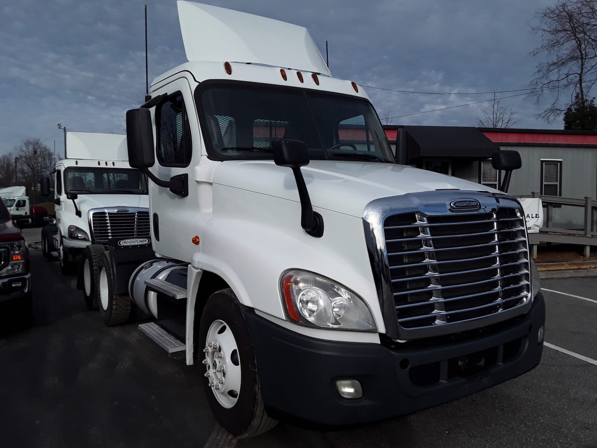 2015 Freightliner/Mercedes CASCADIA 125 352913